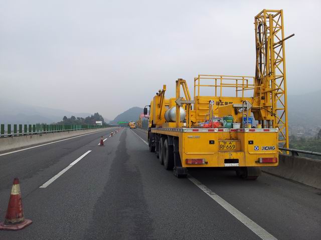 福泉高速公路尤树特大桥桥梁检测
