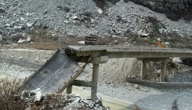 一、地震对桥梁破坏的主要形式